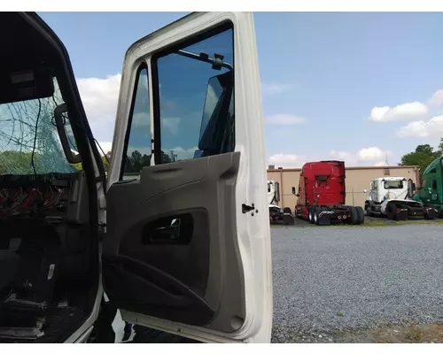 INTERNATIONAL PROSTAR 122 DOOR ASSEMBLY, FRONT