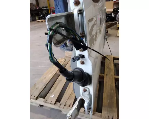 INTERNATIONAL PROSTAR 122 DOOR ASSEMBLY, FRONT