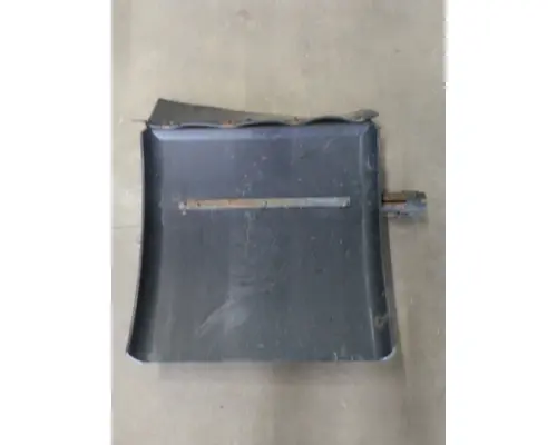 INTERNATIONAL PROSTAR 122 FENDER, QUARTERHALF REAR