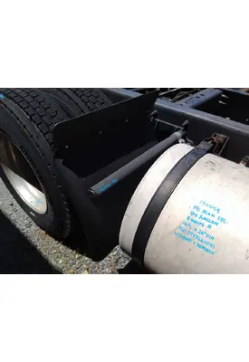 INTERNATIONAL PROSTAR 122 FENDER, QUARTER/HALF REAR