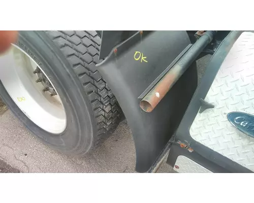 INTERNATIONAL PROSTAR 122 FENDER, QUARTERHALF REAR