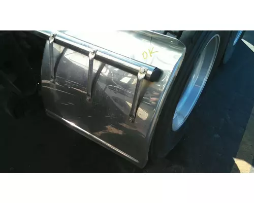 INTERNATIONAL PROSTAR 122 FENDER, QUARTERHALF REAR