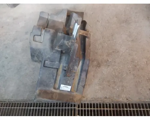 INTERNATIONAL PROSTAR 122 FENDER, SPLASH SHIELDGUARD