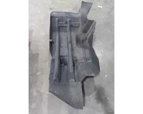 INTERNATIONAL PROSTAR 122 FENDER, SPLASH SHIELDGUARD