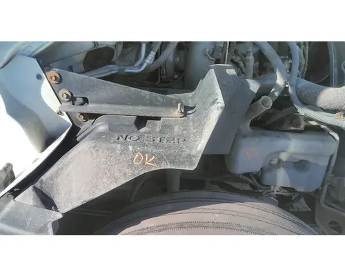 INTERNATIONAL PROSTAR 122 FENDER, SPLASH SHIELDGUARD