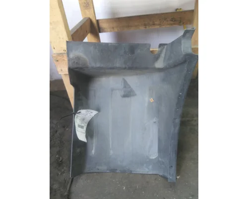 INTERNATIONAL PROSTAR 122 FENDER EXTENSION