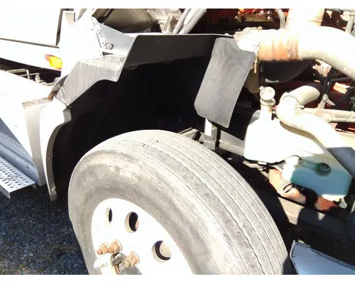 INTERNATIONAL PROSTAR 122 FENDER EXTENSION