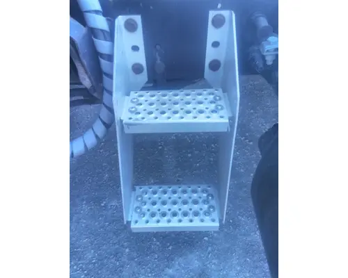 INTERNATIONAL PROSTAR 122 FRAME STEP