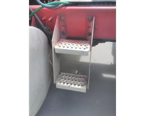 INTERNATIONAL PROSTAR 122 FRAME STEP
