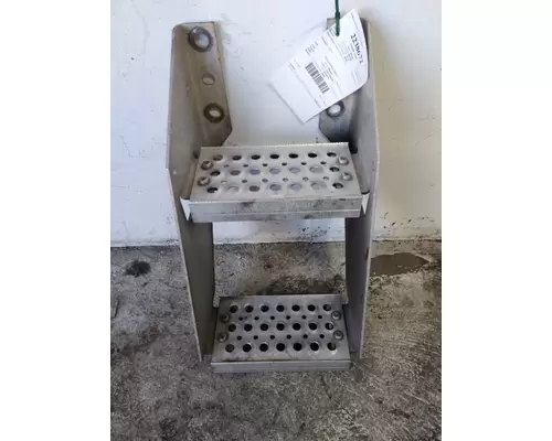 INTERNATIONAL PROSTAR 122 FRAME STEP