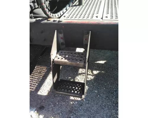 INTERNATIONAL PROSTAR 122 FRAME STEP