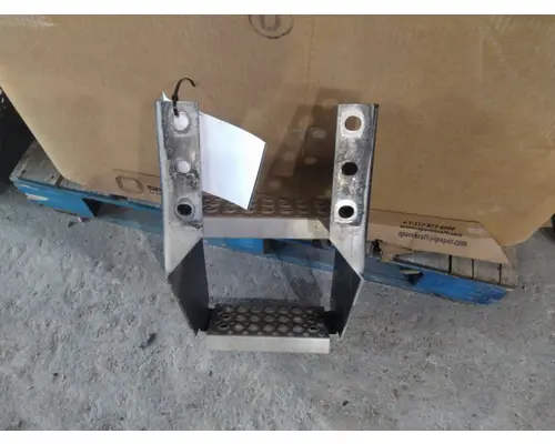 INTERNATIONAL PROSTAR 122 FRAME STEP