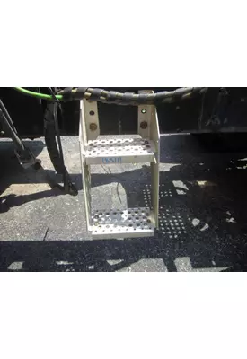 INTERNATIONAL PROSTAR 122 FRAME STEP