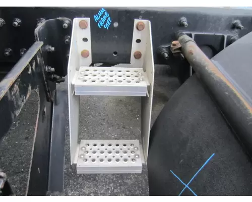 INTERNATIONAL PROSTAR 122 FRAME STEP