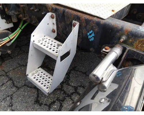 INTERNATIONAL PROSTAR 122 FRAME STEP