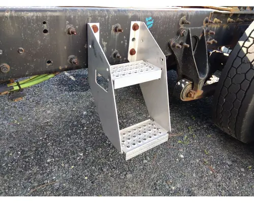 INTERNATIONAL PROSTAR 122 FRAME STEP
