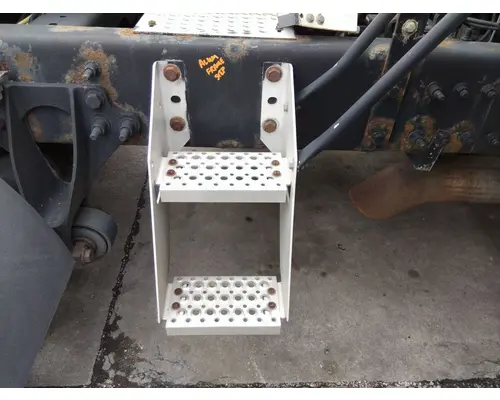 INTERNATIONAL PROSTAR 122 FRAME STEP