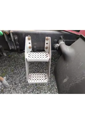 INTERNATIONAL PROSTAR 122 FRAME STEP