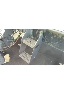 INTERNATIONAL PROSTAR 122 FRAME STEP