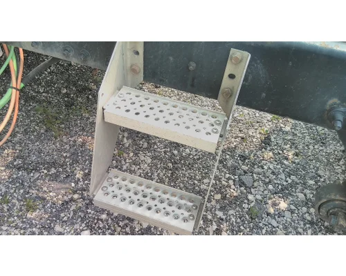 INTERNATIONAL PROSTAR 122 FRAME STEP
