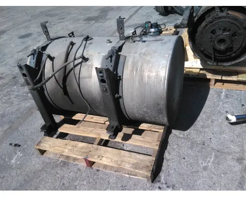 INTERNATIONAL PROSTAR 122 FUEL TANK