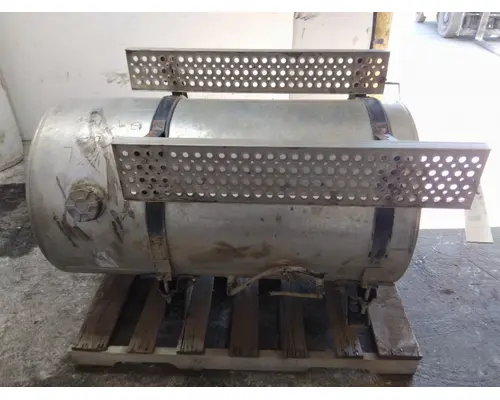 INTERNATIONAL PROSTAR 122 FUEL TANK