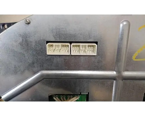 INTERNATIONAL PROSTAR 122 GAUGE CLUSTER