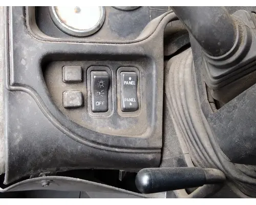 INTERNATIONAL PROSTAR 122 GAUGE CLUSTER