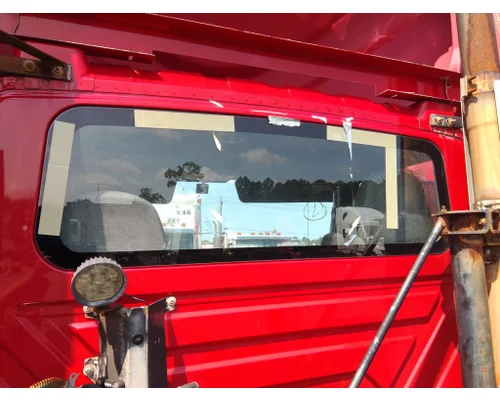 INTERNATIONAL PROSTAR 122 GLASS, BACK