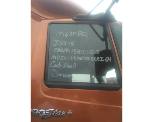 INTERNATIONAL PROSTAR 122 GLASS, DOOR, FRONT
