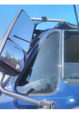 INTERNATIONAL PROSTAR 122 GLASS, DOOR VENT, FRONT