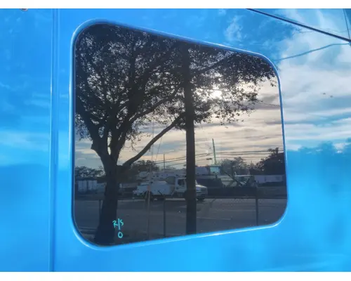 INTERNATIONAL PROSTAR 122 GLASS, SLEEPER