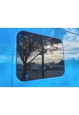 INTERNATIONAL PROSTAR 122 GLASS, SLEEPER