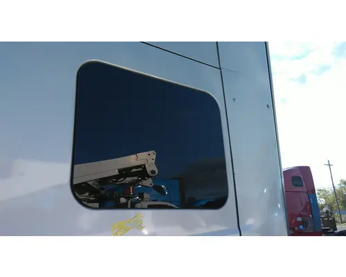 INTERNATIONAL PROSTAR 122 GLASS, SLEEPER