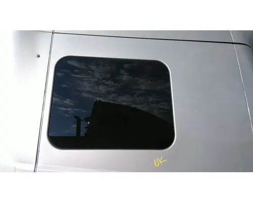 INTERNATIONAL PROSTAR 122 GLASS, SLEEPER