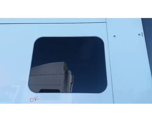 INTERNATIONAL PROSTAR 122 GLASS, SLEEPER