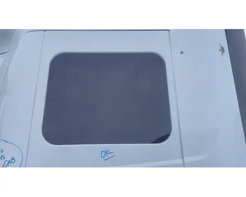 INTERNATIONAL PROSTAR 122 GLASS, SLEEPER