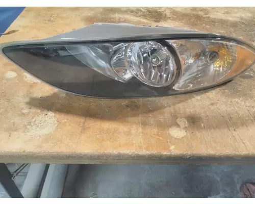 INTERNATIONAL PROSTAR 122 HEADLAMP ASSEMBLY