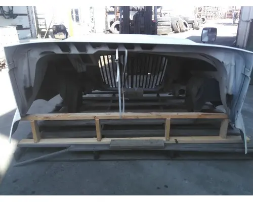 INTERNATIONAL PROSTAR 122 HOOD