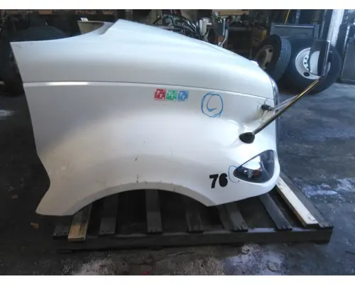 INTERNATIONAL PROSTAR 122 HOOD