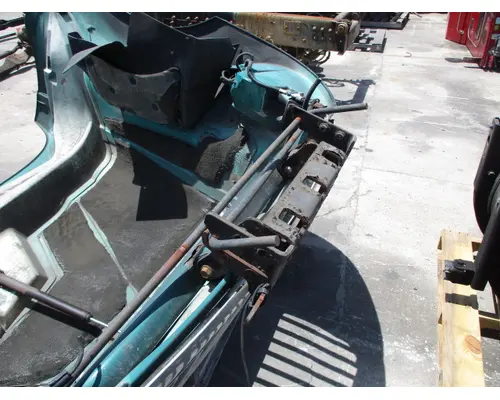 INTERNATIONAL PROSTAR 122 HOOD