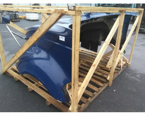 INTERNATIONAL PROSTAR 122 HOOD