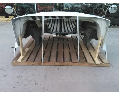 INTERNATIONAL PROSTAR 122 HOOD