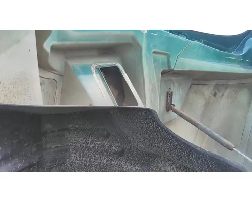 INTERNATIONAL PROSTAR 122 HOOD