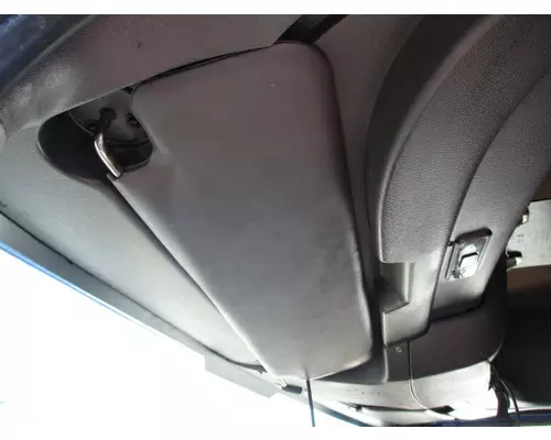 INTERNATIONAL PROSTAR 122 INTERIOR SUN VISOR