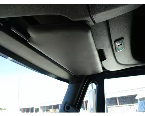 INTERNATIONAL PROSTAR 122 INTERIOR SUN VISOR