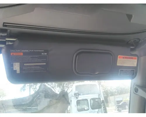 INTERNATIONAL PROSTAR 122 INTERIOR SUN VISOR