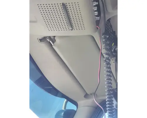 INTERNATIONAL PROSTAR 122 INTERIOR SUN VISOR