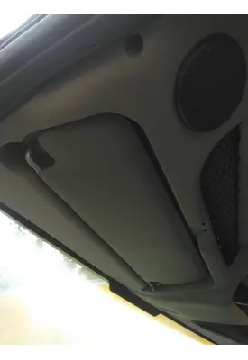 INTERNATIONAL PROSTAR 122 INTERIOR SUN VISOR