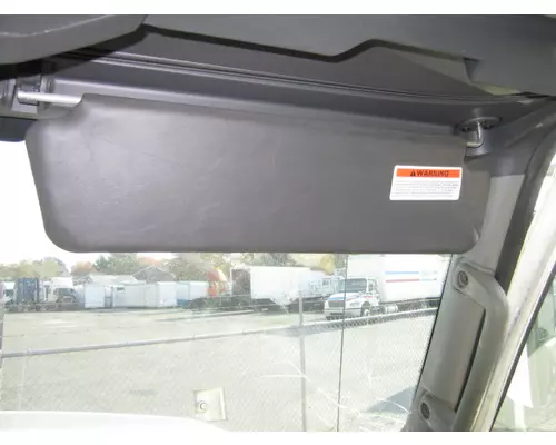 INTERNATIONAL PROSTAR 122 INTERIOR SUN VISOR